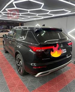 ميتسوبيشي اوتلاندر